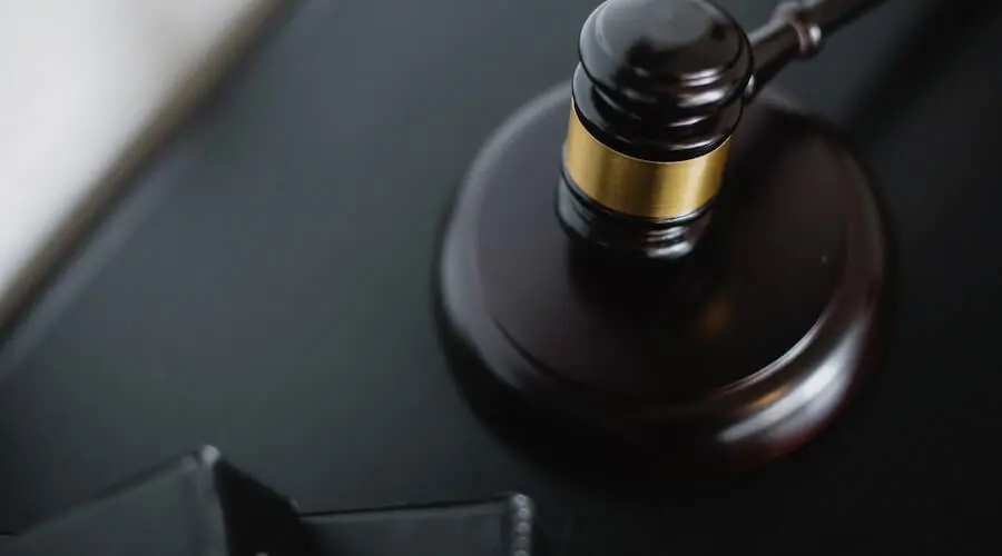 Expert Contract Law Assignment Help - Master the Intricacies with Custom Writing Bee